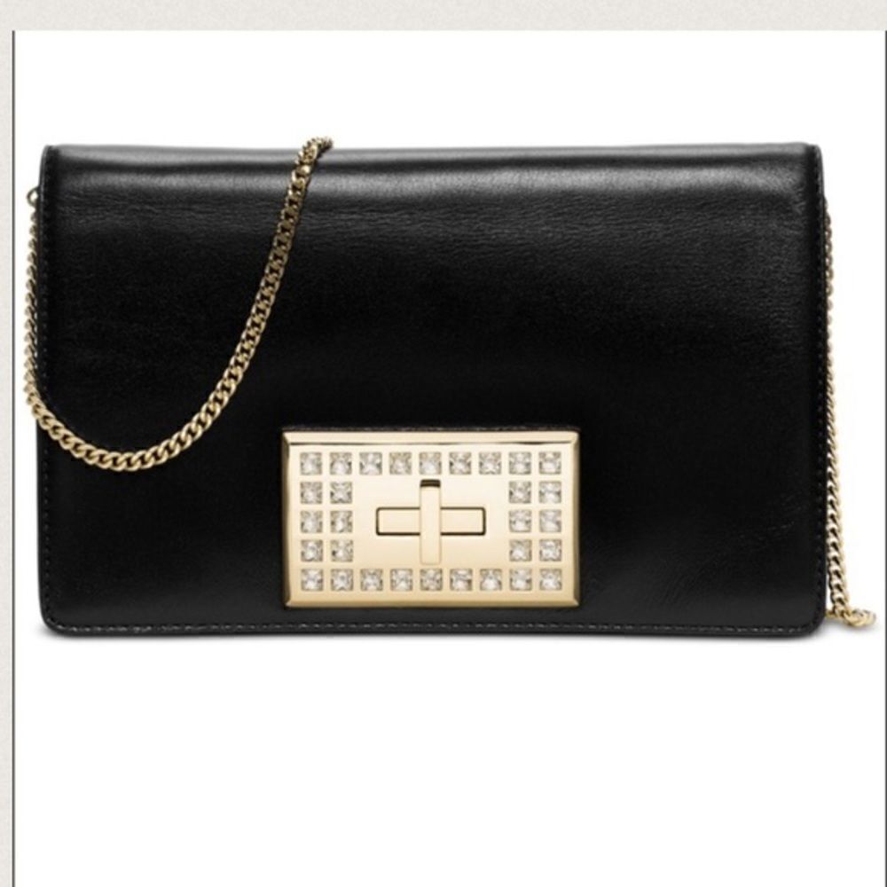 🎉1 hr Sale🎉Michael kors Elie medium shoulder fla
